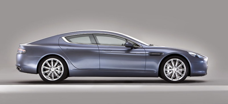 Aston Martin Rapide: nowe zdjęcia czterodrzwiowego coupe