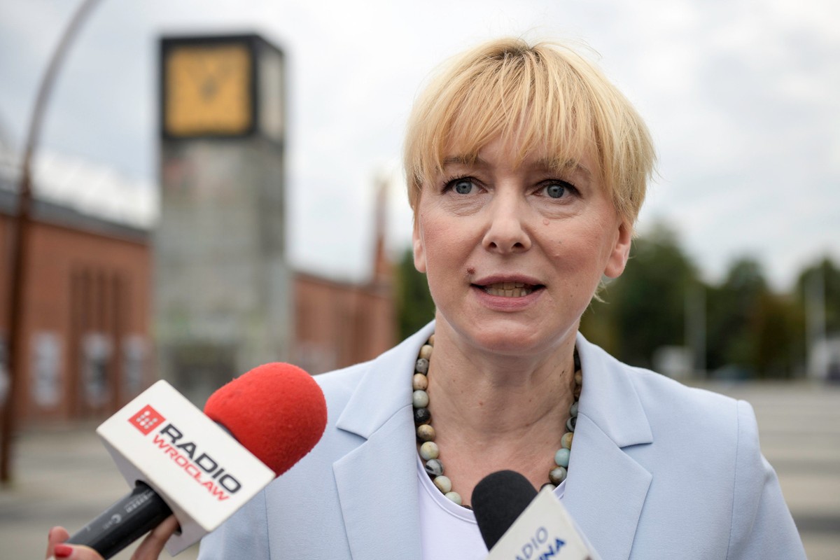 Mirosława Stachowiak-Różecka, przewodnicząca Sejmowej Komisji Edukacji, Nauki i Młodzieży