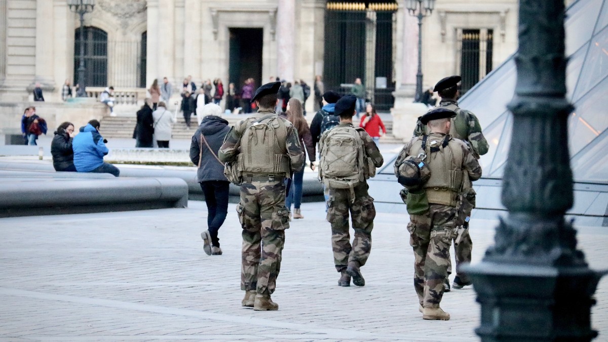 Ze względu na napięte stosunki z Rosją główny temat Szczytu Bezpieczeństwa Nuklearnego (NSS) w Hadze zszedł na drugi plan. Terroryzm nuklearny niezmiennie jest jednak dla świata największym zagrożeniem.