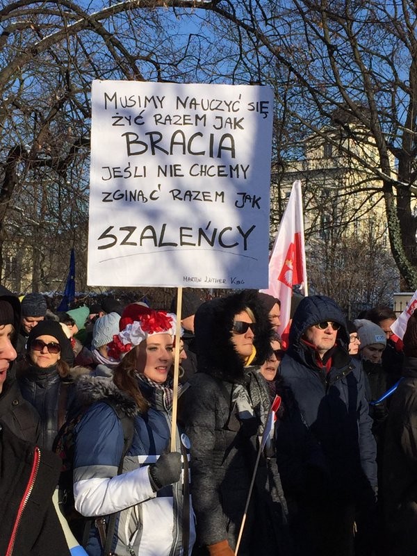 Manifestacje KOD w obronie wolności. Najciekawsze transparenty