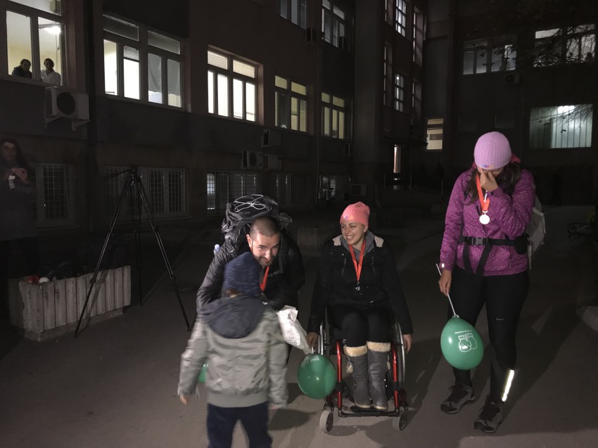 Bogdan, Biljana i Tamara dirljivo dočekani u Nišu