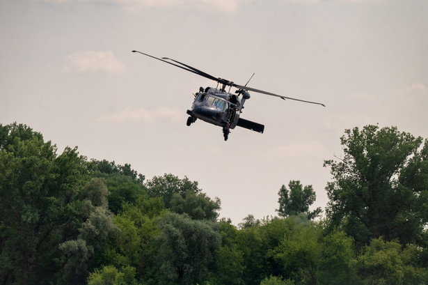 Policyjny Black Hawk (zdjęcie ilustracyjne)
