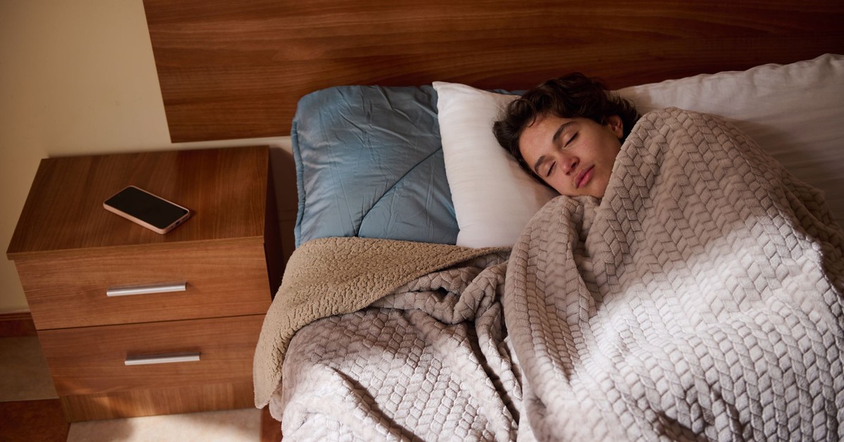 Zmiana czasu w marcu 2026. Kiedy przestawiamy zegarki na czas letni. Kiedy śpimy godzinę dłużej?