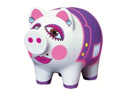 Świnka pełna seksapilu i... monet