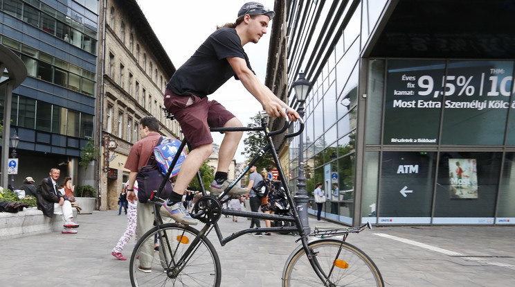 A két egymásra hegesztett váz jó kilátást biztosít /Fotó: Fuszek Gábor