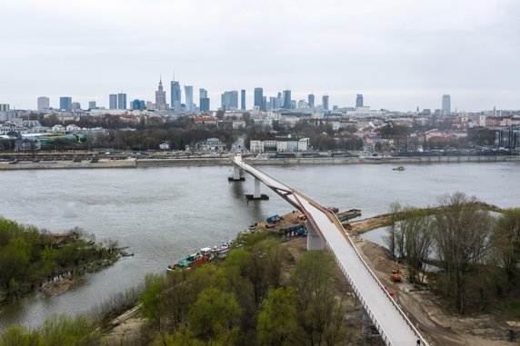 Nowa kładka pieszo-rowerowa w Warszawie