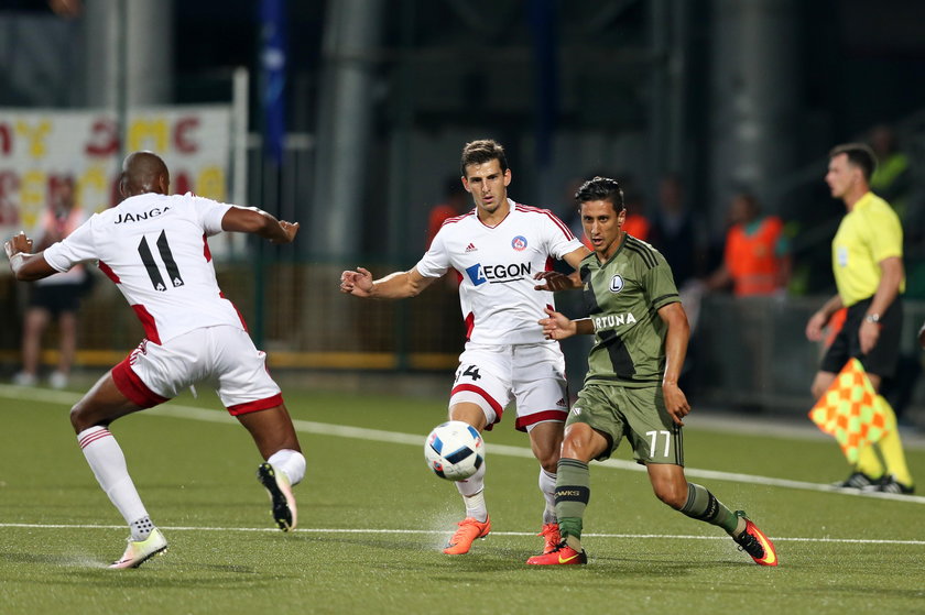 Legia Warszawa pokonała 1:0 na wyjeździe AS Trenczyn