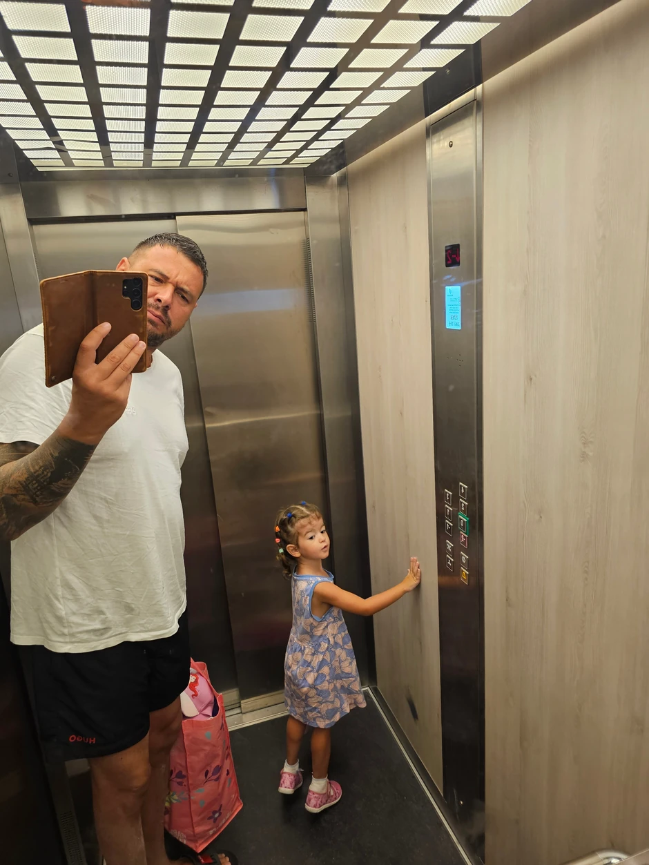 Zoran Pešić sa ćerkom Larom