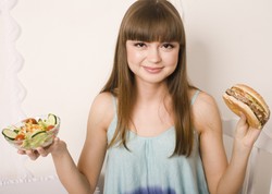 Dietetyk przestrega: nawet jeśli chcesz schudnąć, nie możesz całkowicie wyeliminować z diety tłuszczu!