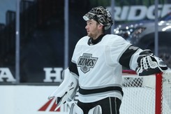 NHL. Wygrana Kings z Panthers, jubileuszowy mecz bramkarza Quicka