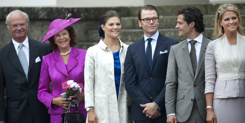 Król Karol XVI Gustaw z żoną Sylwią oraz dziećmi