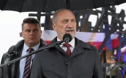 Macierewicz: Naszym celem jest armia zdolna obronić się przed każdym wrogiem