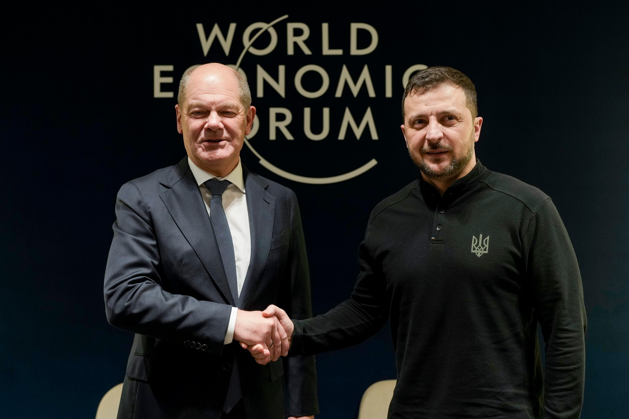 Ukrajinský prezident Volodymyr Zelenskyj a nemecký kancelár Olaf Scholz.