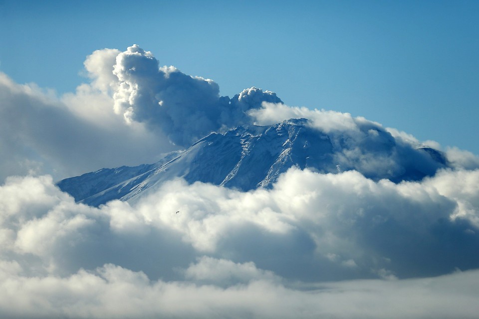 CHILE VOLCANO (Calbuco Volcano activity)