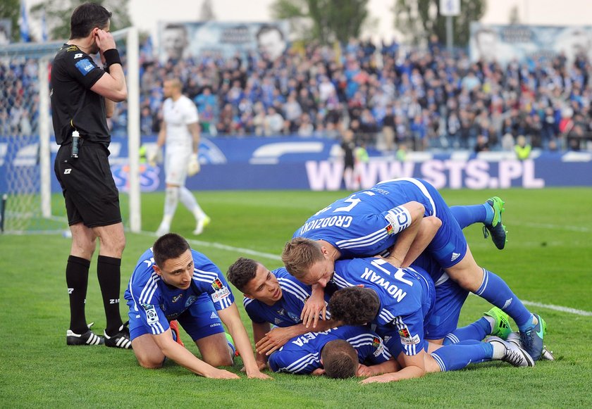 Ruch Chorzów z licencją na grę w Ekstraklasie. Dostał minusowe punkty