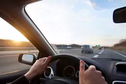 To prosty błąd. Na autostradzie będzie kosztować 500 zł mandatu