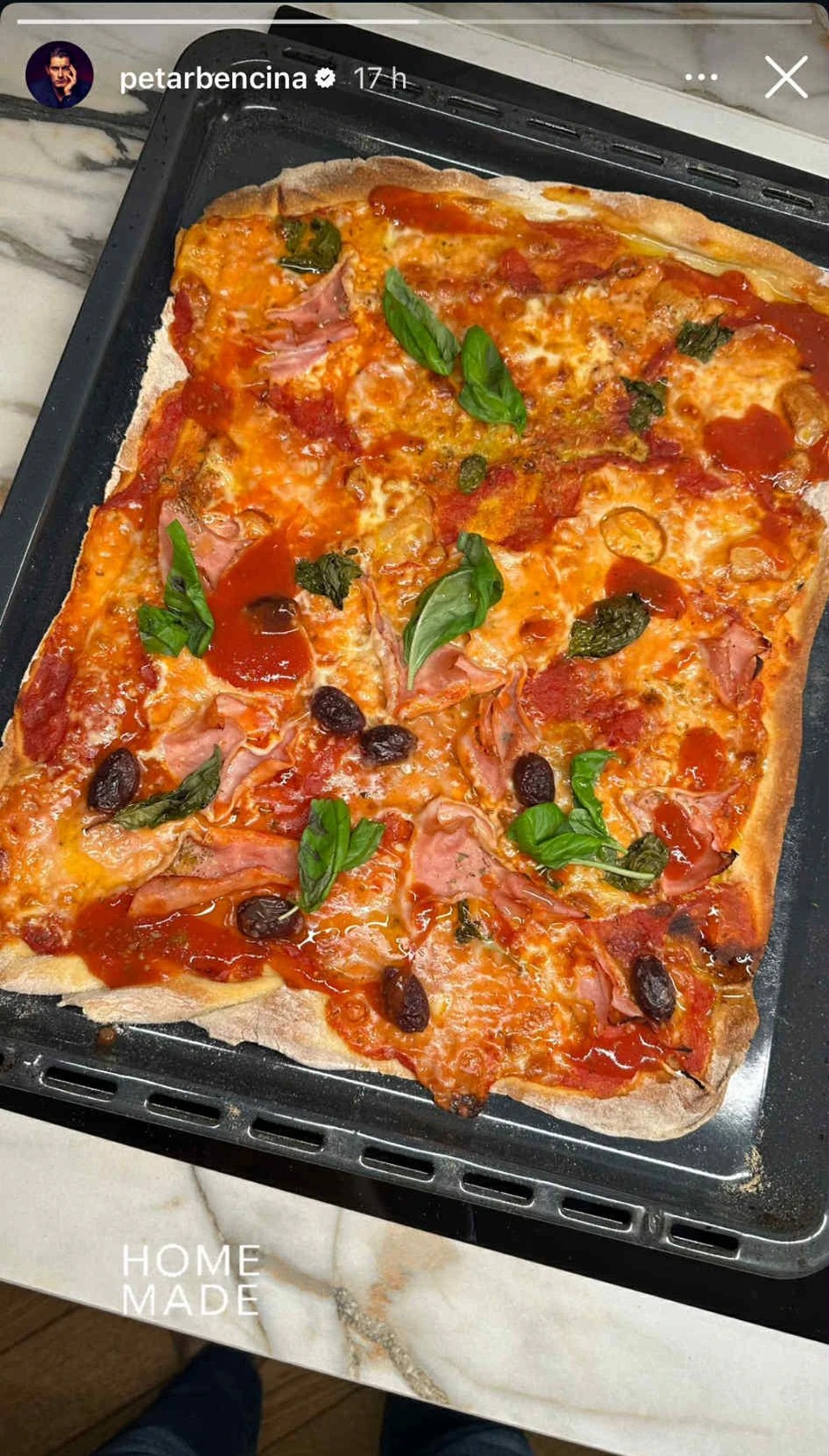 Petar Benčina napravio deci večeru