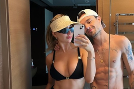 Bivšu devojku pokojnog pevača njegovi roditelji IZBACILI IZ KUĆE, upoznali je na SAHRANI i ne mogu očima da je gledaju: Njeno ponašanje nakon NJEGOVE SMRTI zgrozilo porodicu i prijatelje