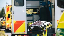 tragedia w komisji wyborczej. mężczyzna zasłabł; zmarł w drodze do szp