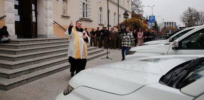 Państwowa Straż Rybacka dostała trzy nowiutkie terenówki. Ksiądz już je poświęcił, mogą ruszać polować na kłusowników