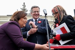 Hofman: Komorowski stał się królem obciachu