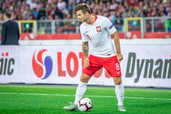 Karol Linetty z żółtą kartką w debiucie w barwach Torino