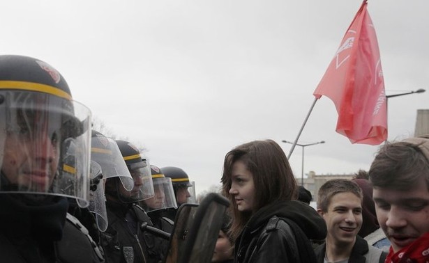 Woś: Francuscy studenci strajkują w obronie słabszych. Z polskiej perspektywy trudno w to uwierzyć