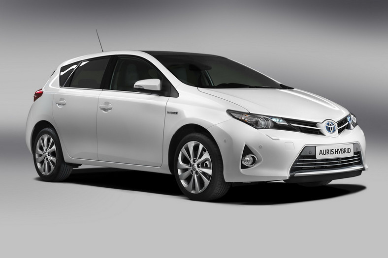 Nowa hybrydowa Toyota Auris na Paris Moto Show