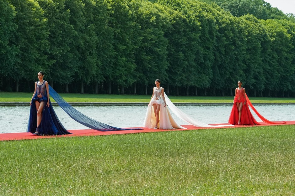 Jacquemus revija u Versaju