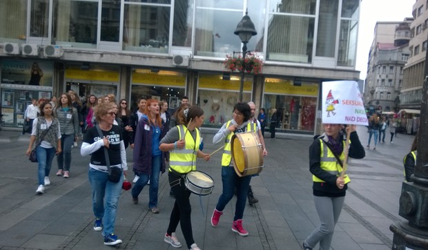 672128_wp20150926002