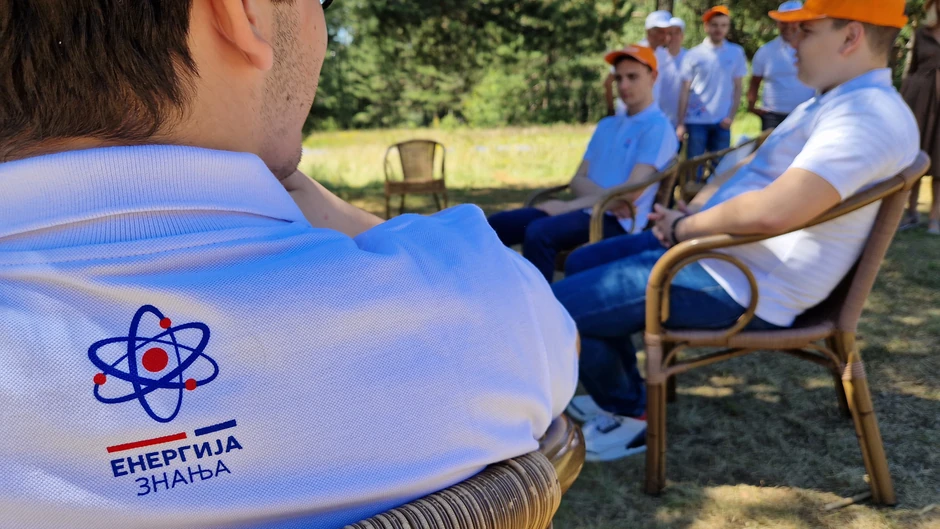 Mladi fizičari na pripremama za olimpijadu