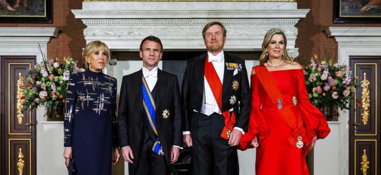 Brigitte Macron w ogniu krytyki. Pokazała za dużo nóg na spotkaniu z parą królewską... [FOTO]