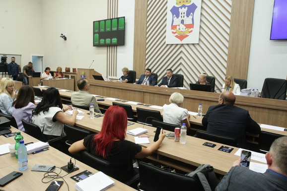 Sednica Skupštine grada 27. aprila: Na dnevnom redu NOVI TUNEL, autobusko stajalište "Jug", stanice za iznajmljivanje trotineta i bicikli, evo i šta još sve
