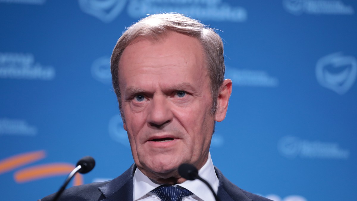 Warszawa, 29.10.2021. Przewodniczący Platformy Obywatelskiej Donald Tusk podczas konferencji prasowej w Biurze Krajowym PO w Warszawie, 29 bm. Briefing dotyczył inflacji w Polsce. (mr) PAP/Mateusz Marek