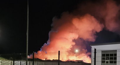 Ogromny pożar na składowisku śmieci w Rawiczu. Jest apel do mieszkańców