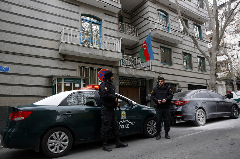 Ambasada Azerbejdżanu w Iranie po piątkowym ataku pilnowana przez funkcjonariuszy