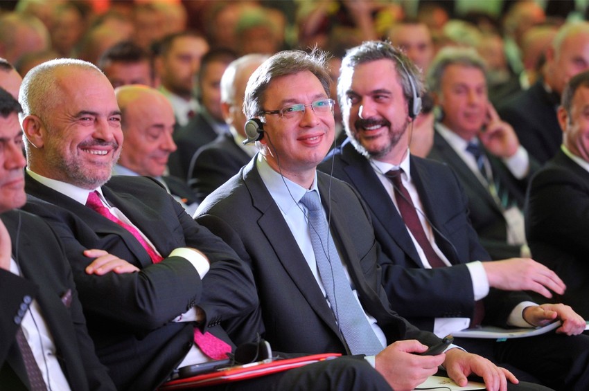 Hil smatra da je "Otvoreni Balkan" pozitivan primer saradnje u regionu