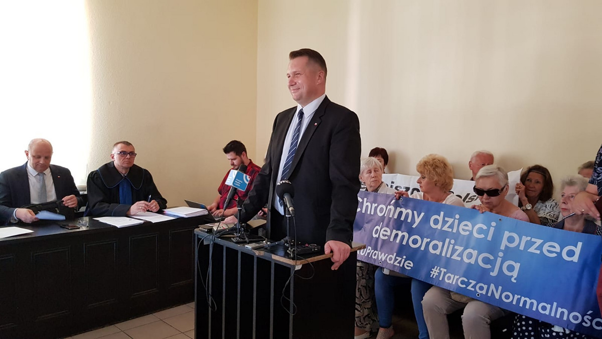 Powoli dobiega końca proces o zniesławienie organizatora Marszu Równości przez radnego PiS. Chodzi o wpis na Facebooku, że Marsz Równości "promuje homoseksualizm, pedofilię”. Dziś w obronie Tomasza Pituchy zeznawał wojewoda lubelski. Wyrok może zapaść już w lipcu.