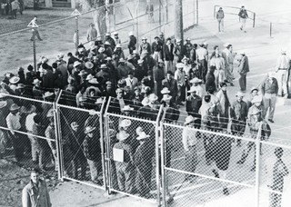 USA przeciwko desperatom szukającym lepszego życia. Pomnikiem tej polityki jest płot na granicy z Meksykiem