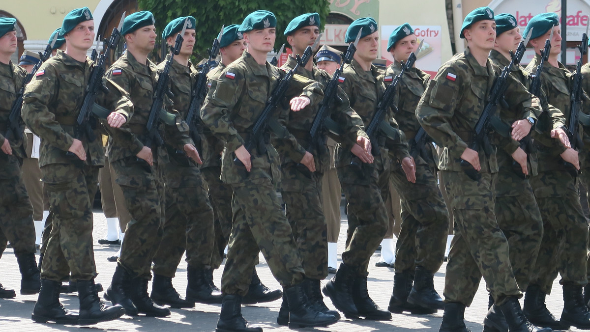 Prawie tysiąc żołnierzy 2. Lubelskiej Brygady Obrony Terytorialnej złożyło w 2017 roku przysięgę wojskową. Łącznie w brygadzie służbę pełni ponad 1,5 tys. żołnierzy Terytorialnej Służby Wojskowej. Lubelska brygada ma być sformowana do końca 2018 roku.