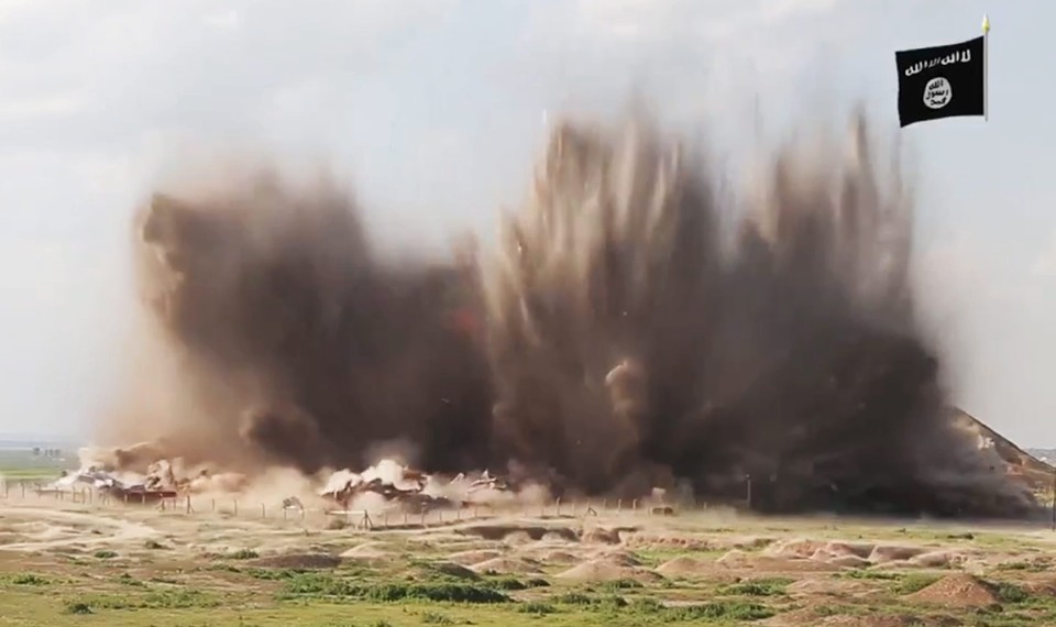 IRAQ NIMRUD (Islamic State releases video purportedly showing destruction of Nimrud)