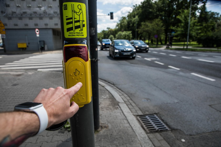 Włączyli przyciski dla pieszych