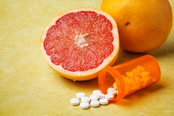 Így befolyásolhatja a grapefruit a gyógyszerei hatását - vigyázzon vele!