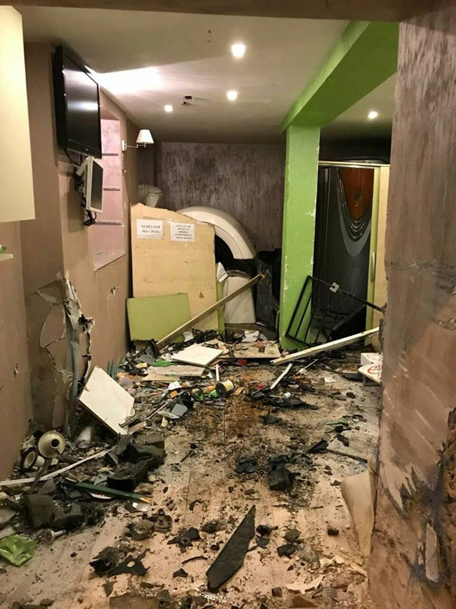 Unutrašnjost salona nakon što je automobil izvučen