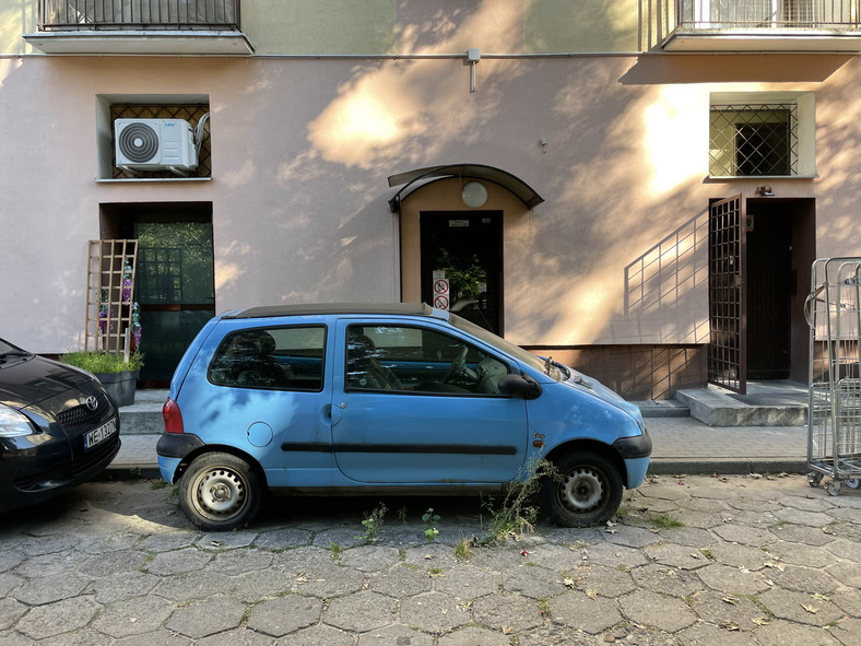 Ten wrak z Odyńca 71 jeszcze trochę tu postoi...