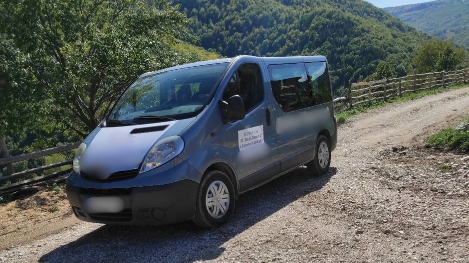 Pokvareni kombi prevoz u Novom Pazaru