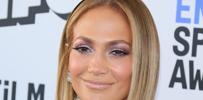 Jennifer Lopez pokazała się niemal goła na festiwalu w Nowym Jorku. Co ona je, że ma taką figurę?