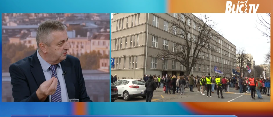 Dejan Lukić, predstavnik opštinskog odeljenja za obrazovanje u Vračaru