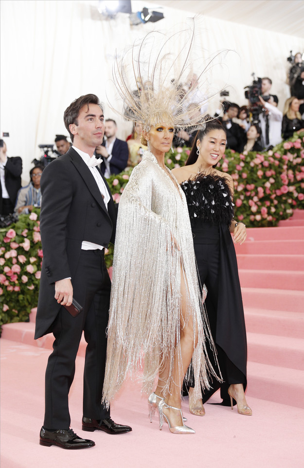 MET Gala 2019: Celine Dion w świecącym stroju z frędzlami