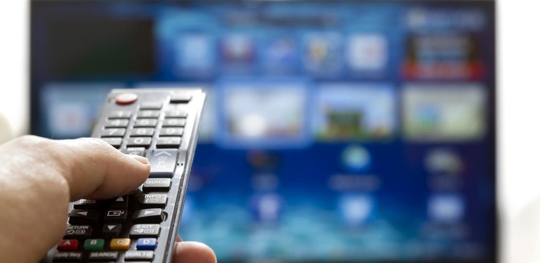 Antena pokojowa do odbioru naziemnej telewizji cyfrowej DVB-T2 – wyjaśniamy, jak ustawić